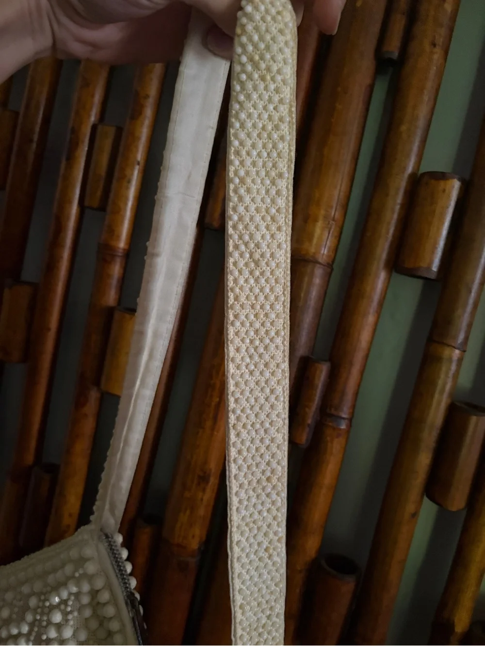 VINTAGE IVORY BEADED SHOULDER STRAP PURSE